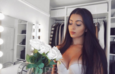 ❁ Oh La La ❁ charlondon_ in the Stay-Up Strapless #upbra #babe #dreamy #upbrabra